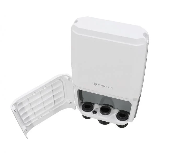 MikroTik Cloud Router Switch 504-4XQ-OUT – foto 3