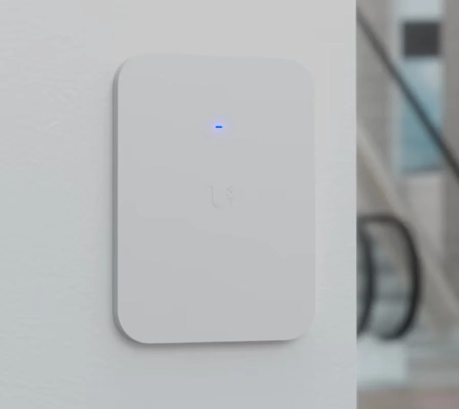 Ubiquiti U7 Pro XG Wall Flush Mount – foto 10